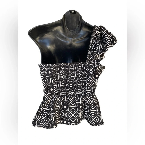 Anthropologie  women’s one shoulder ruffle top black/white size small NWT - Picture 8 of 13